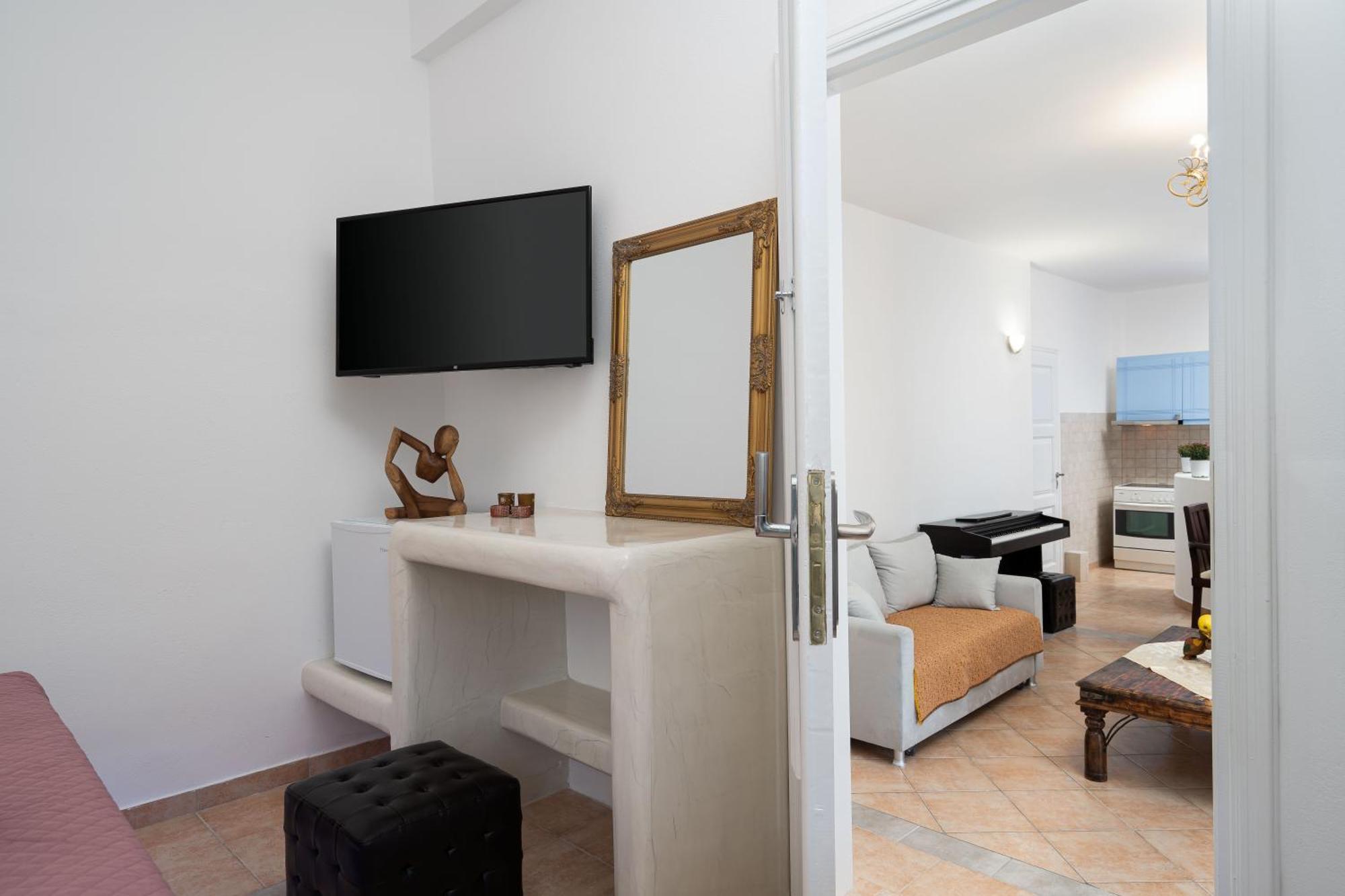 Villa Kocis Монолитос Екстериор снимка